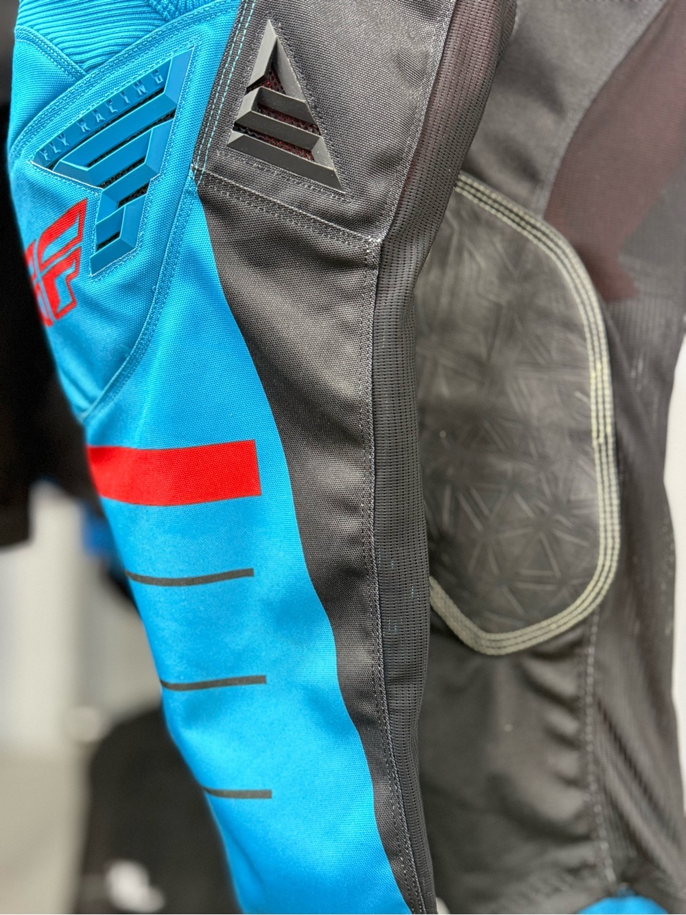 Men’s Blue and Black FLY KINETIC MX Pants Mens sz. 28w - Picture 5 of 9